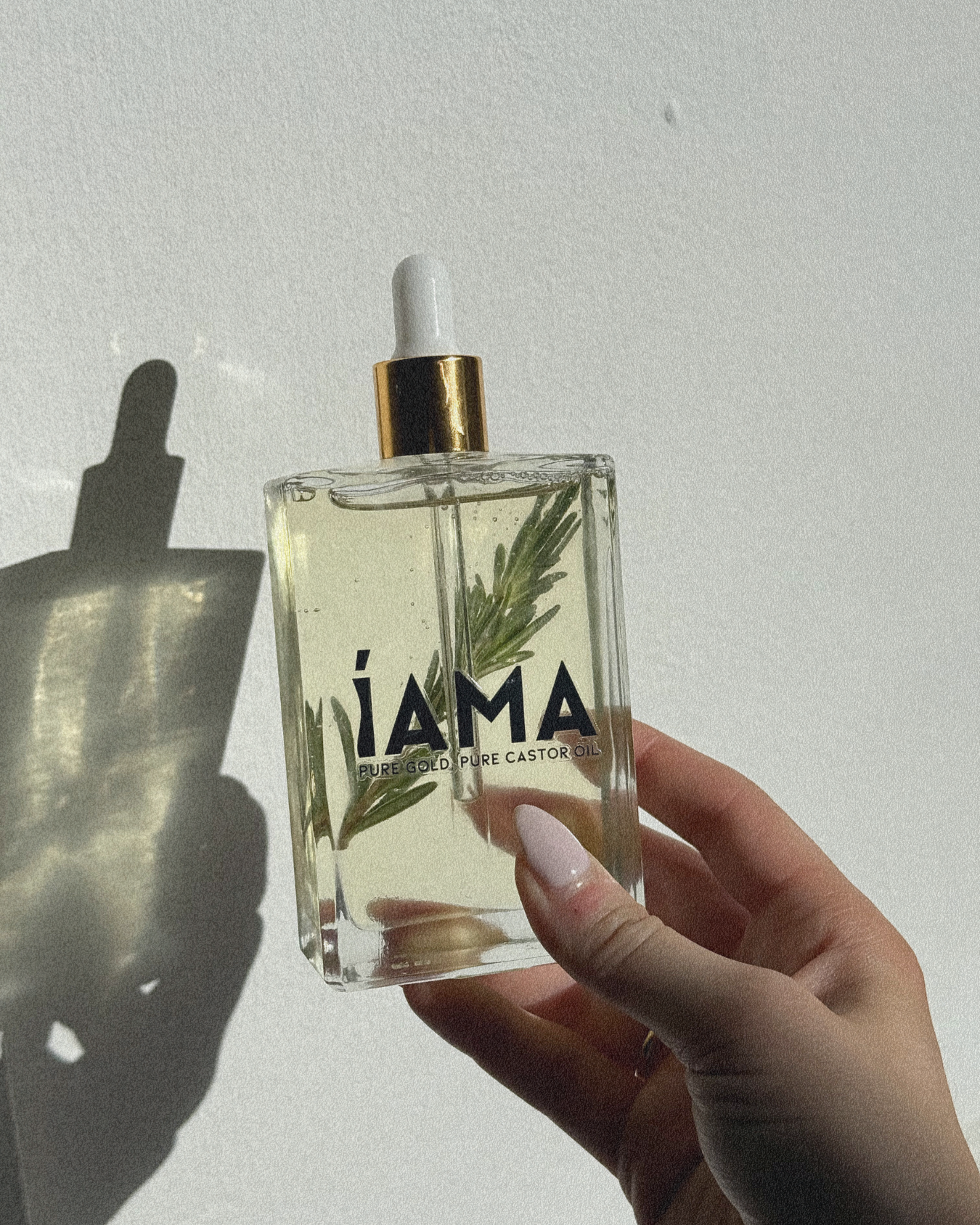 Luscious Lips and Locks iAMA