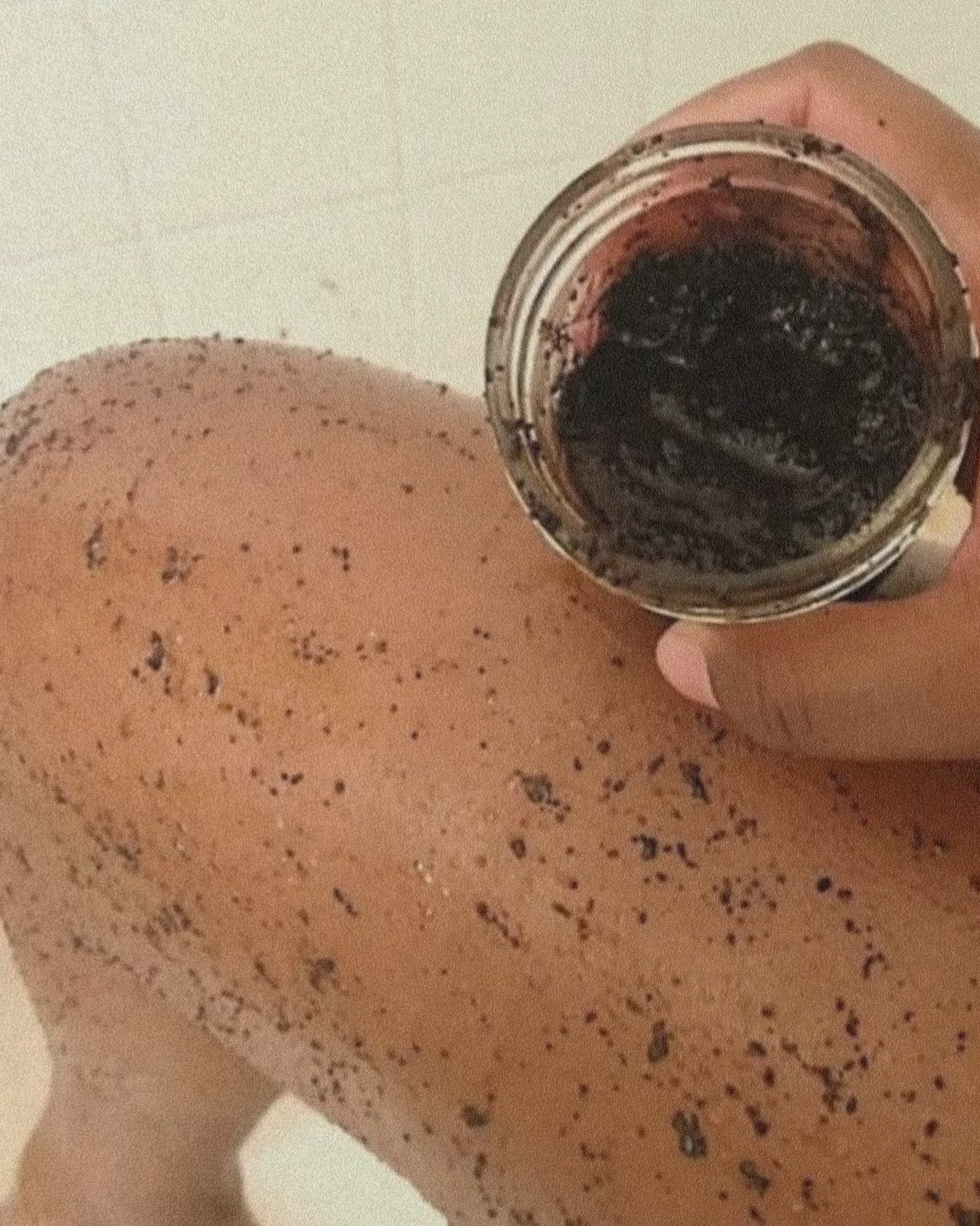 Coffee & Castor Face Scrub iAMA