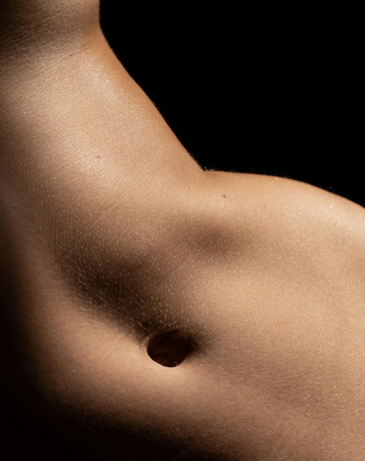 Reduce-Your-Bloating-With-A-Castor-Oil-Pack iAMA